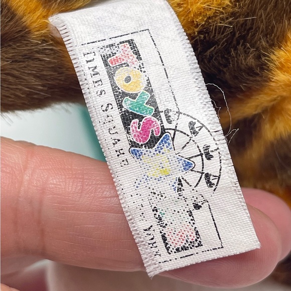 Vintage 2001 Toys R Us Geoffrey Giraffe Statue of Liberty 9” Plush  New York - Picture 8 of 8